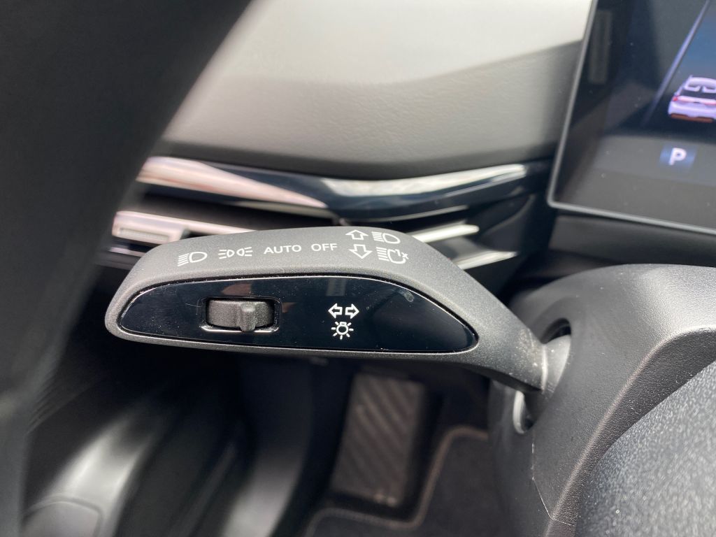 Fahrzeugabbildung MG MG4 Standard *Allwetter*Parksensor*Klimaautom*