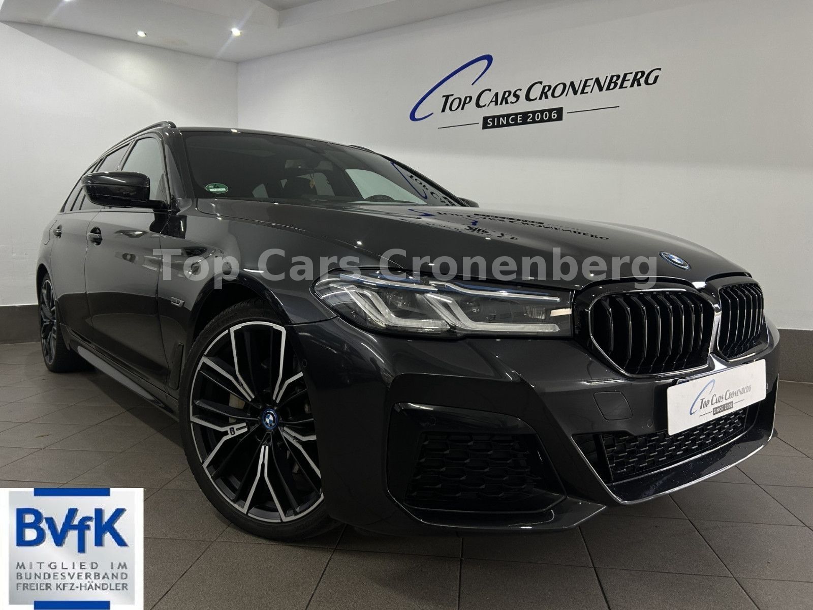 BMW 530 e xDrive M Sport*Panorama*LED*HeadUp*AHK*Kam
