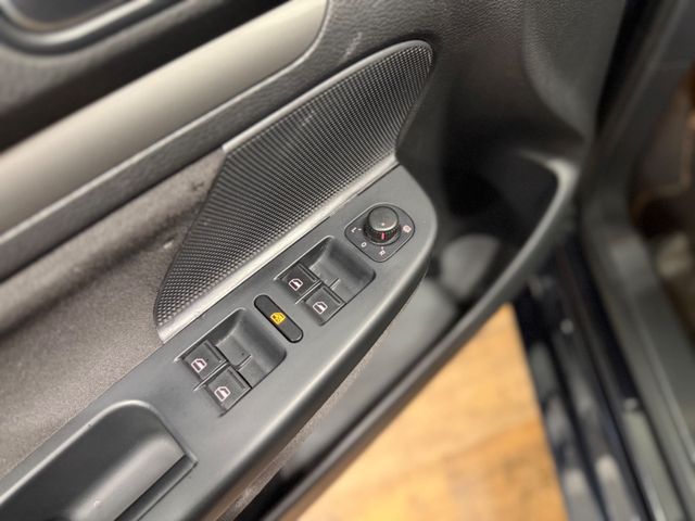 Volkswagen Golf VI Variant BM/ 1.H / 93t.KM/ PANO/ NAVI/ Volkswagen Golf VI Variant BM/ 1.H / 93t.KM/ PANO/ NAVI/