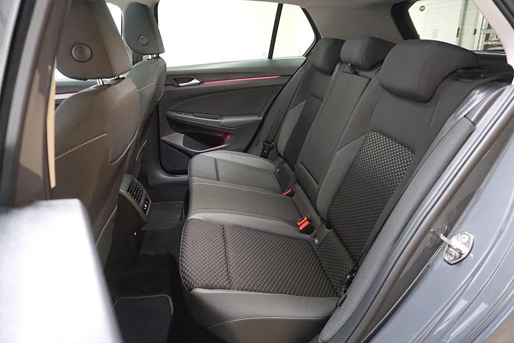 Volkswagen Golf 8 2.0TDI DSG Active Virtual AHK Pano Navi, миниатюра 14