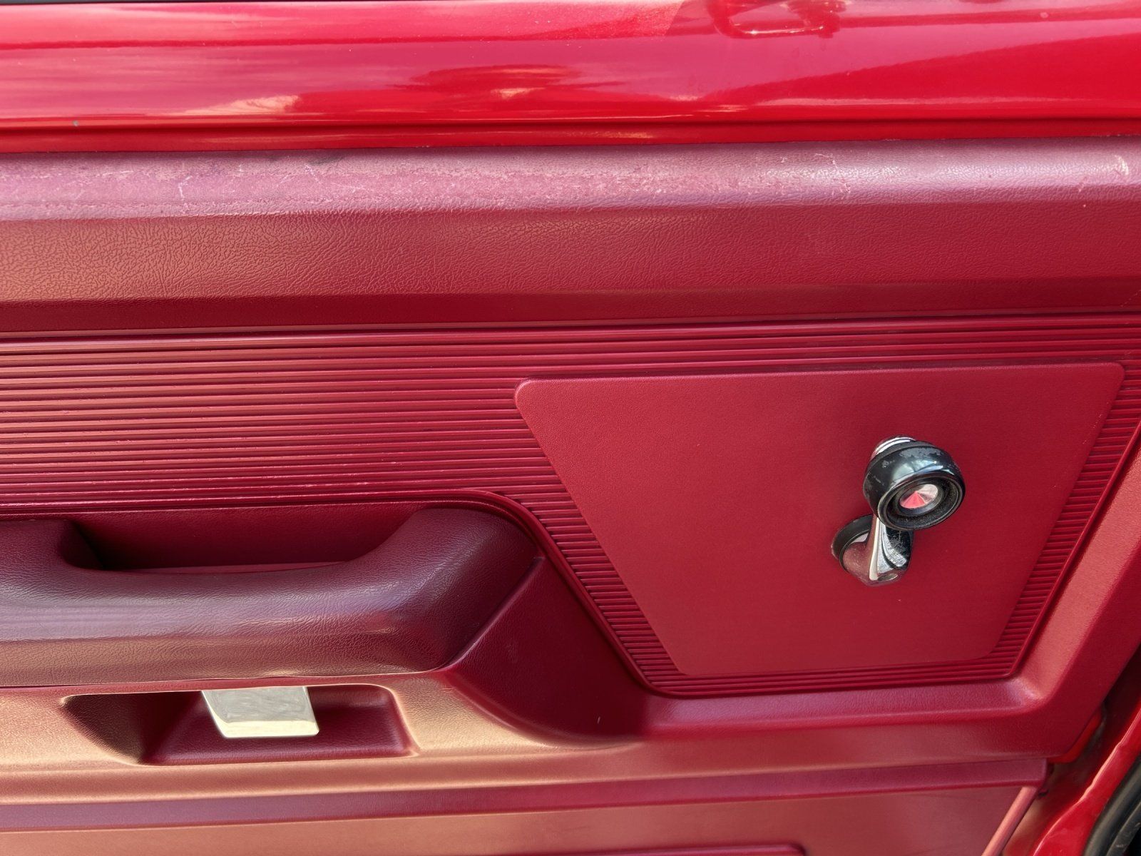 Fahrzeugabbildung Dodge Dodge RAM D-150 TOPZUSTAND/KLIMAANLAGE