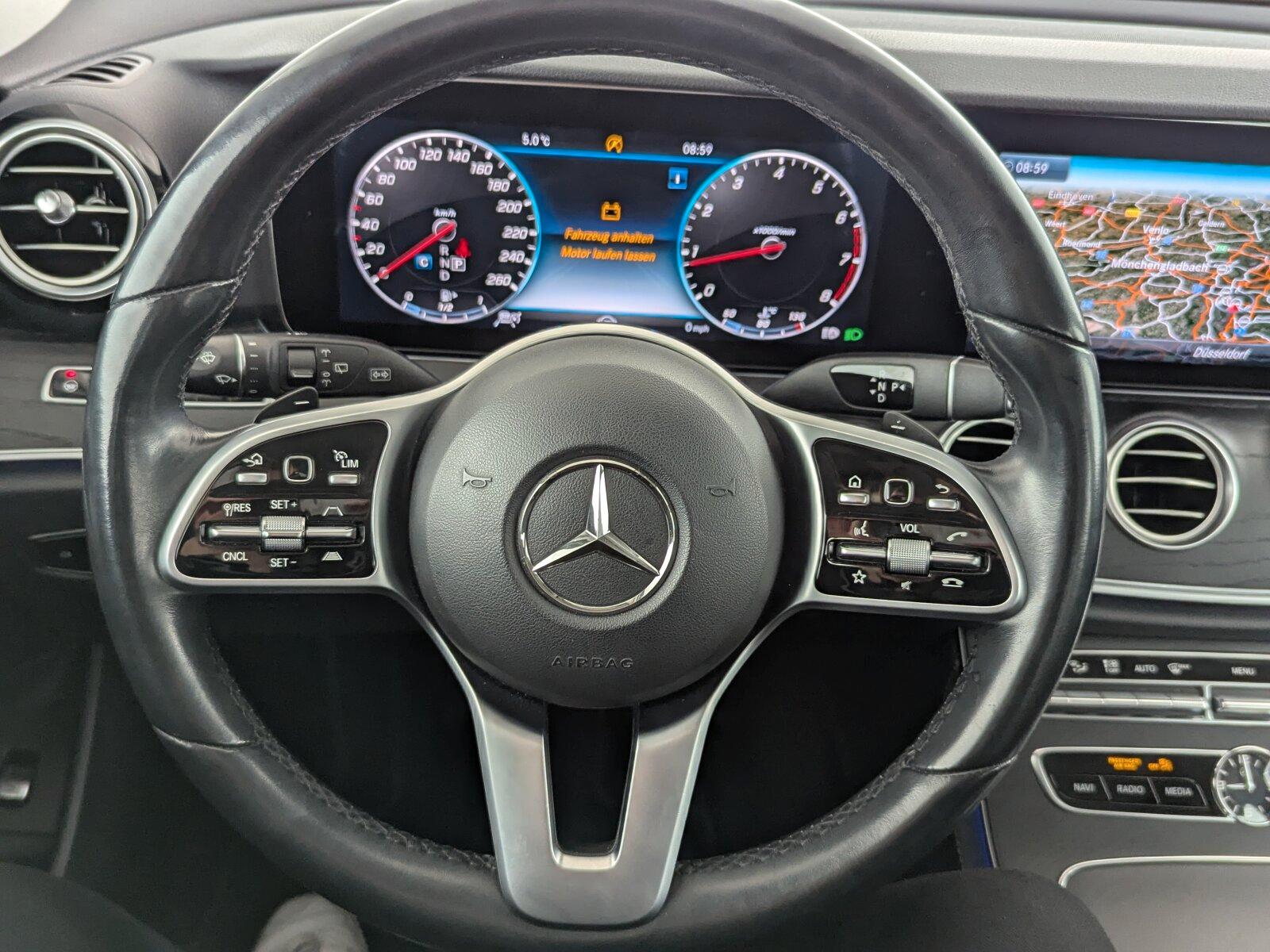Mercedes-Benz E 200 T Exclusive 4Matic LED+NAVI+ACC+eSitz.