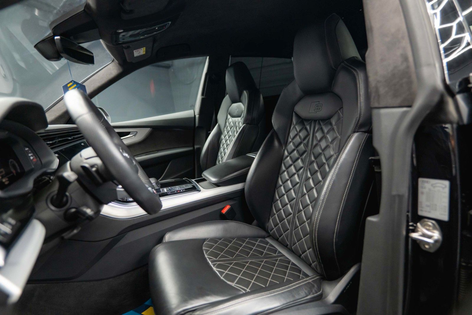 Fahrzeugabbildung Audi Q8 50 TDI quattro S-Line Black Design*ACC*22Zoll