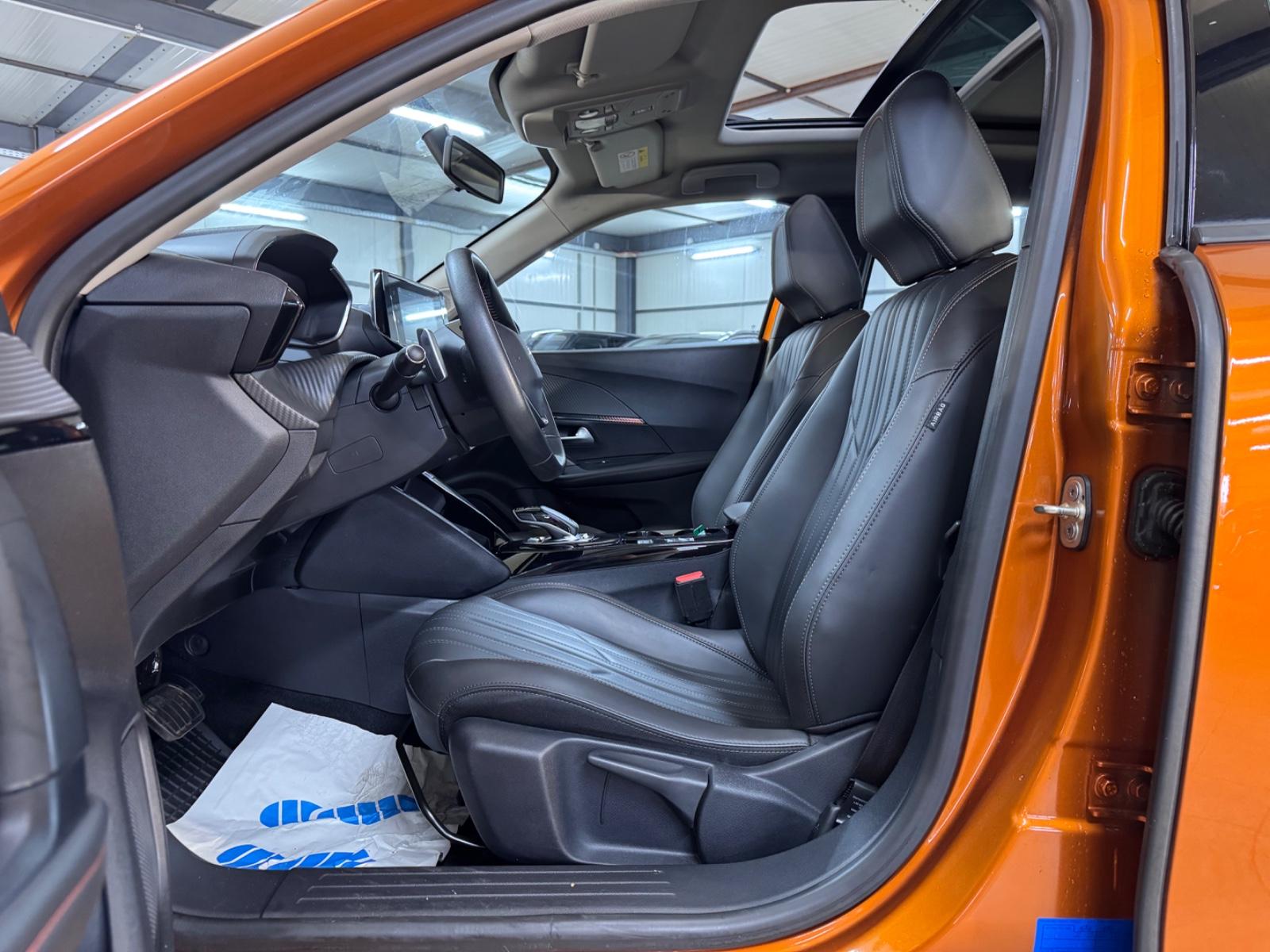 Peugeot 2008 Allure*PANO*KAM*LEDER*UVM