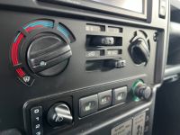 Land Rover Defender 90 TD4 6-Gang NAV AHK LED 57TKM DE-FZG. bei Autohaus Landmann & Maier OHG