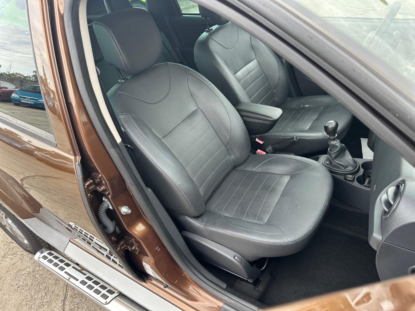 Dacia Duster I Prestige 4x2 1,2 Ltr.-92 kW 16V TCE KAT