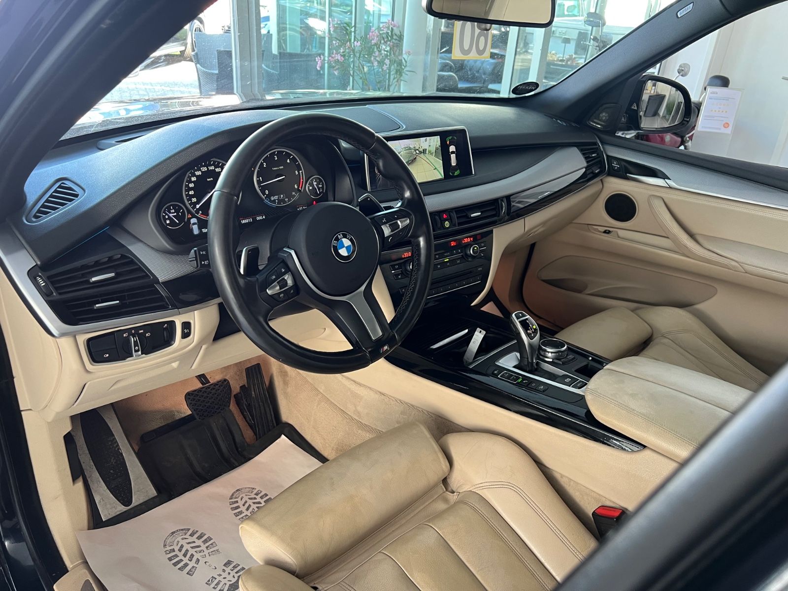 Fahrzeugabbildung BMW X5 xDrive 30 d M Sport Paket *PANO*SOFT-CLOSE*