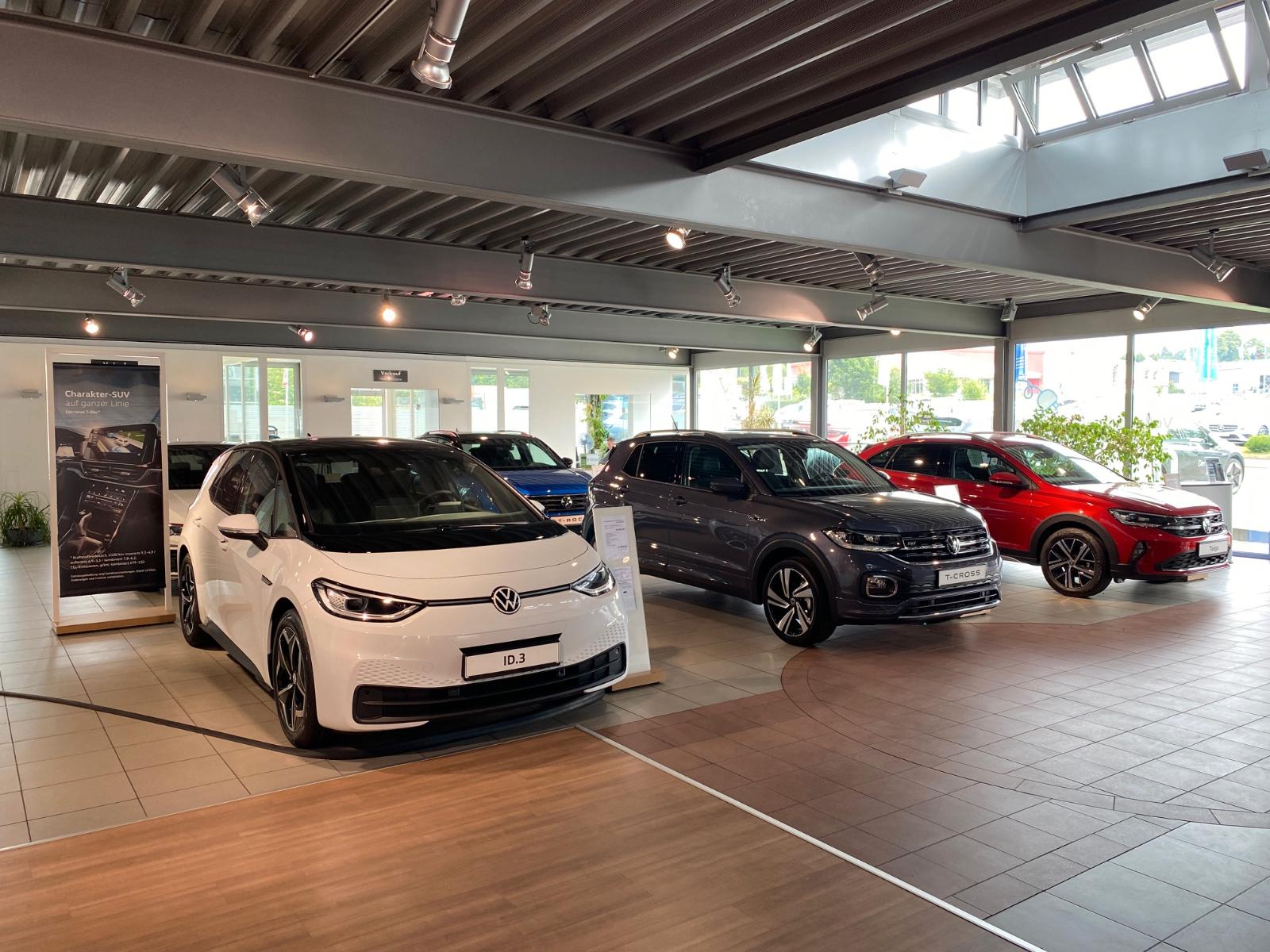 showroom-image-bottom