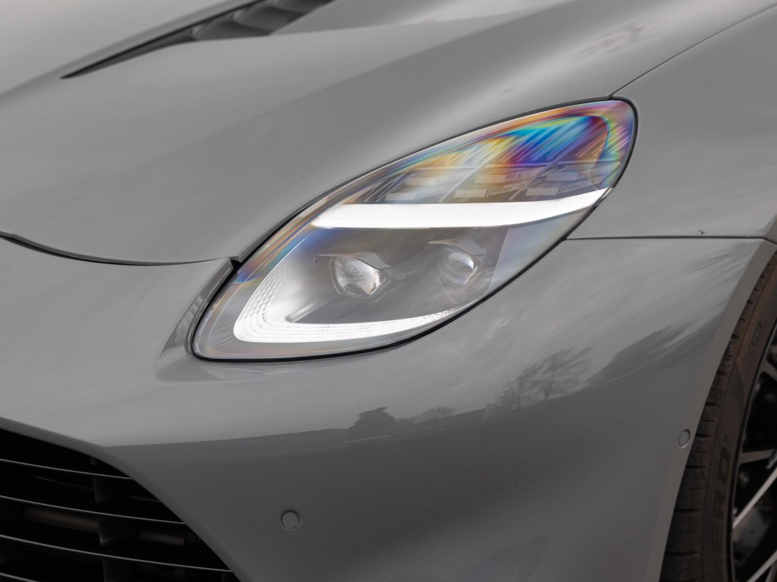Aston Martin Vanquish | Titan Auspuff | Black Pack