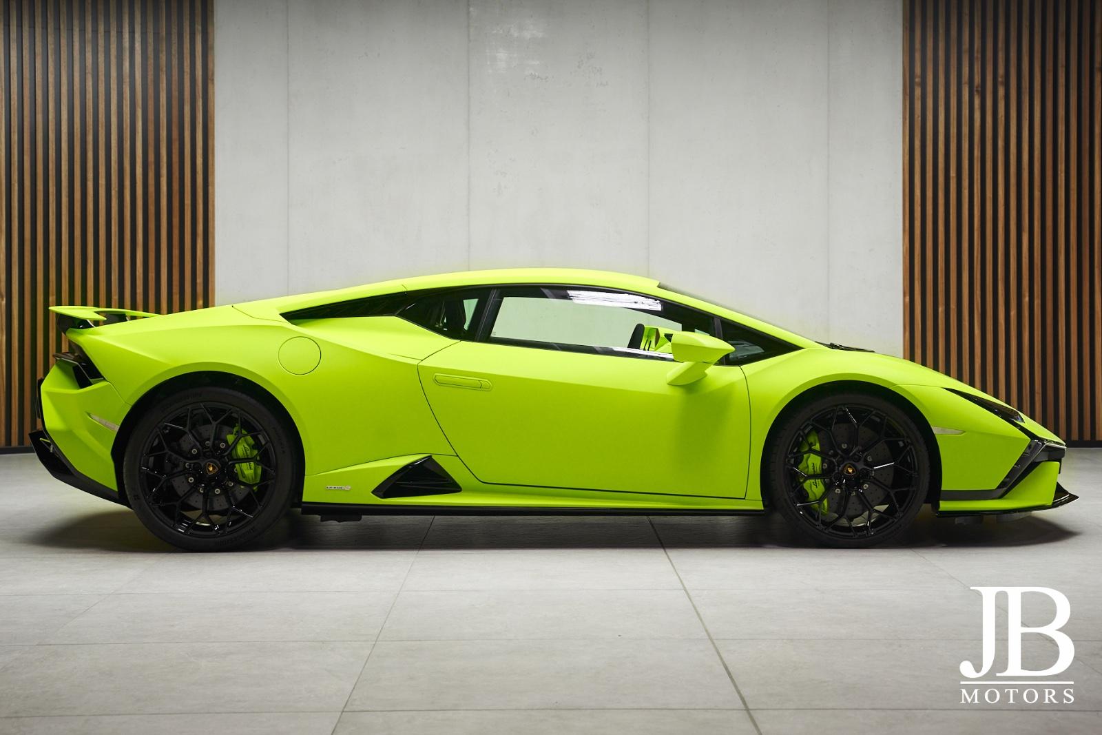 Lamborghini Huracán Tecnica 60ani Carbon Lift Racing Seats