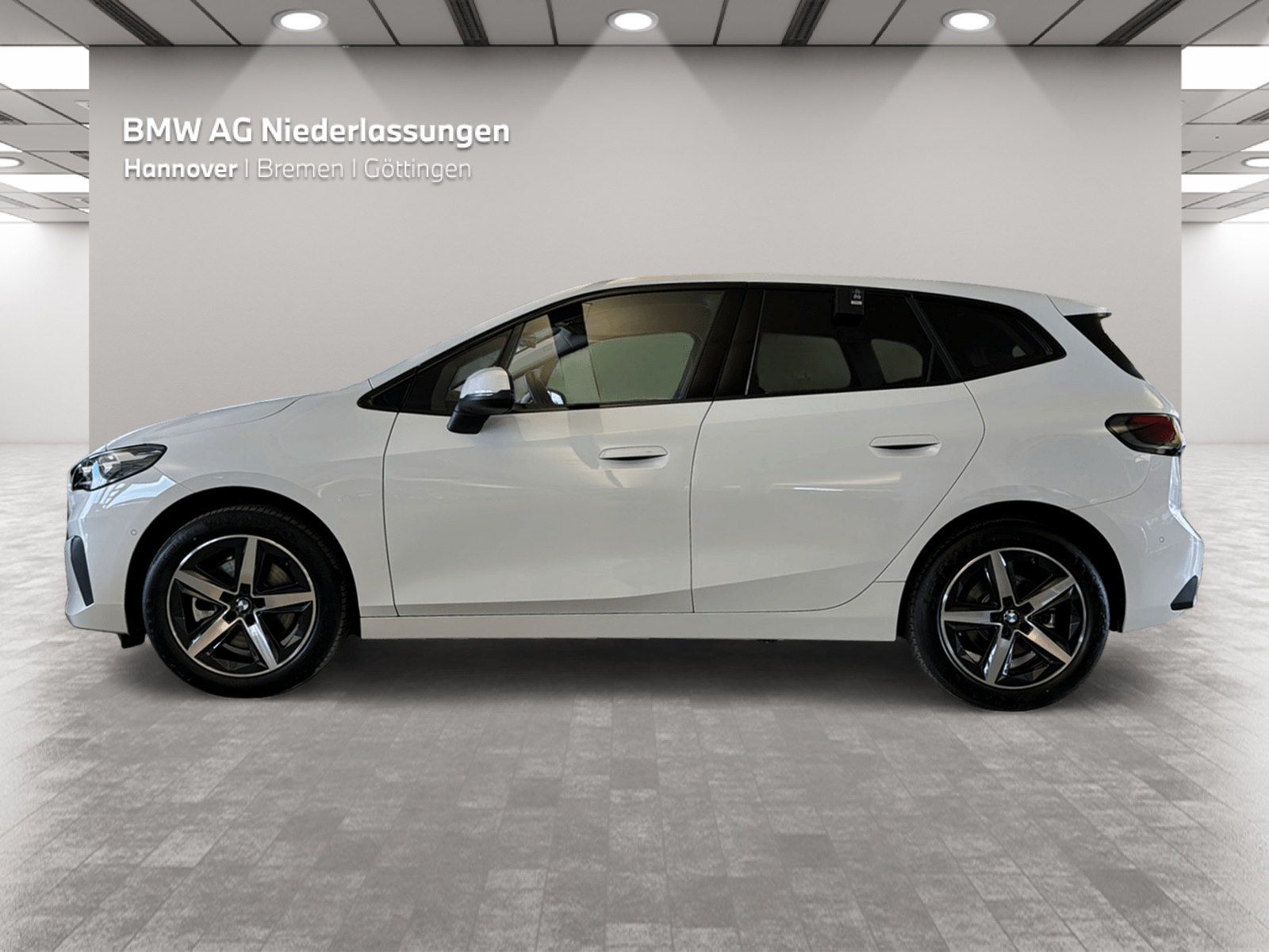 BMW 223 Active Tourer - Bild 3