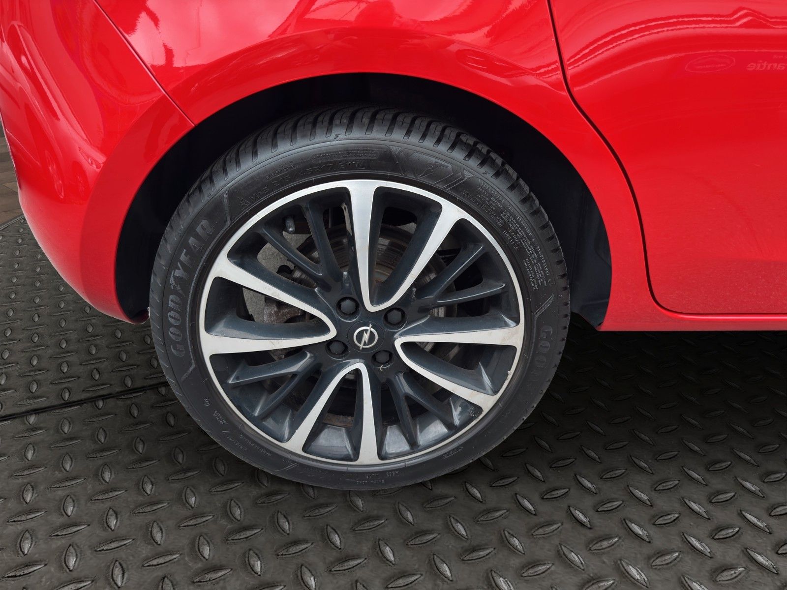 Fahrzeugabbildung Opel Corsa E Color Edition Klimaaut/Sitz+Lenkrad Heiz