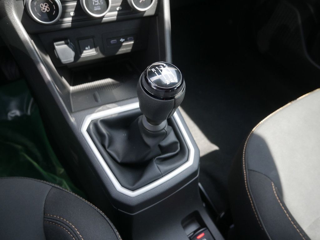 Fahrzeugabbildung Dacia Sandero Stepway Extreme TCe 110 NAVI LED 360°