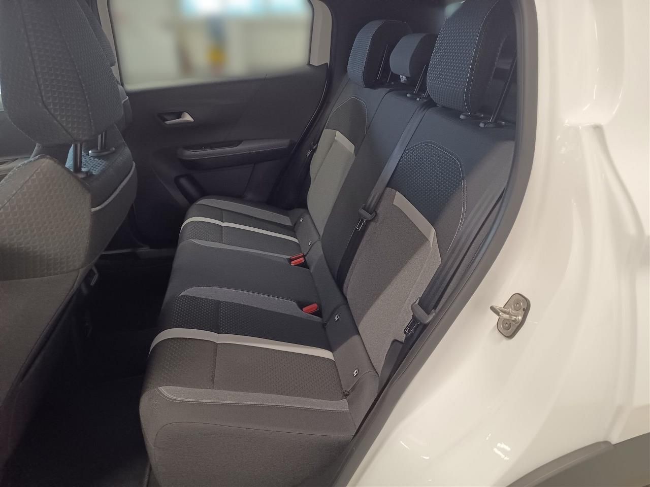 Fahrzeugabbildung Opel Frontera GS Electric Extended Range 83KW
