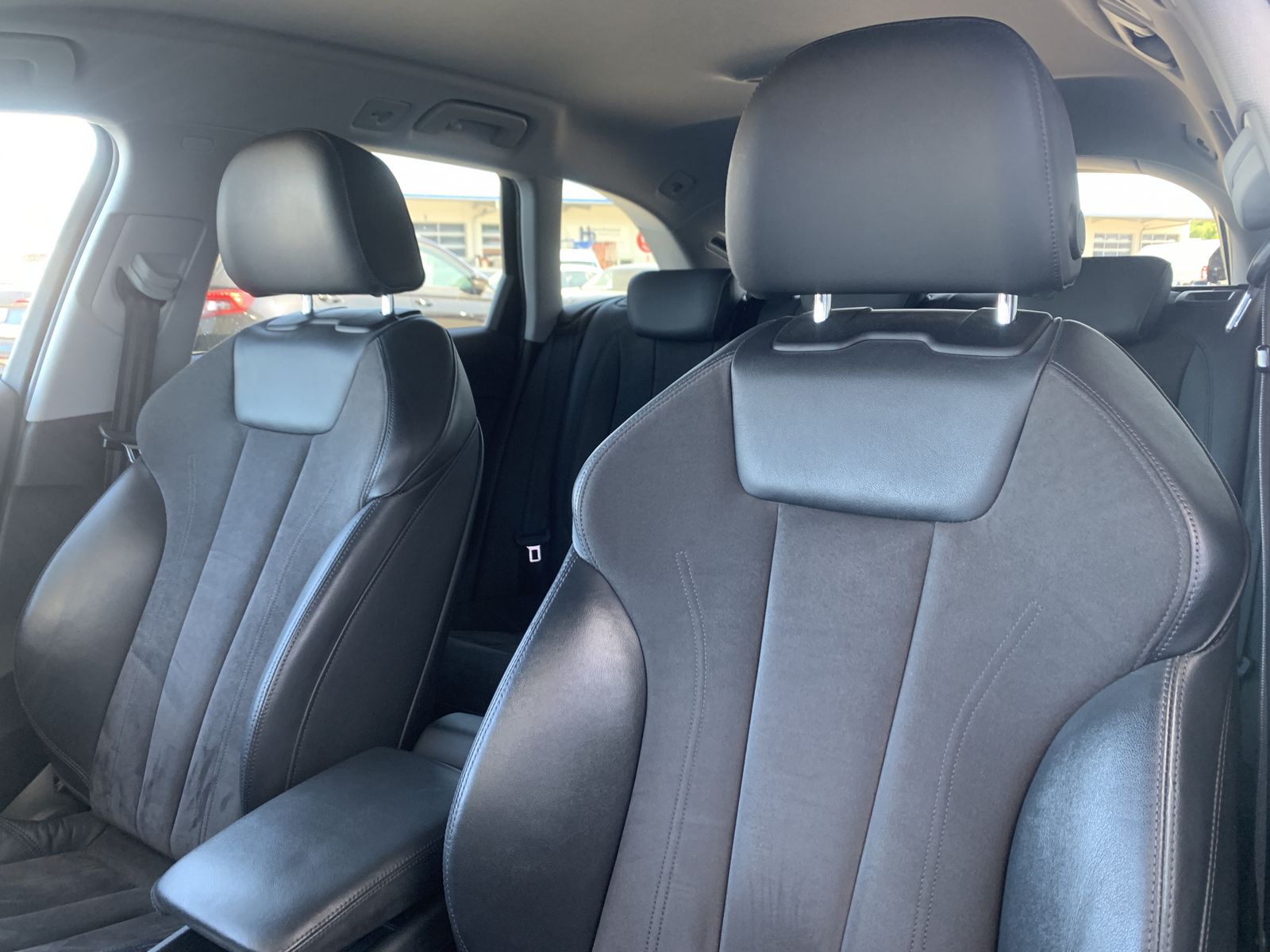 Fahrzeugabbildung Audi A4 2.0 TDI*Sport*Matrix*STHZ*Digital*Memory*Lane