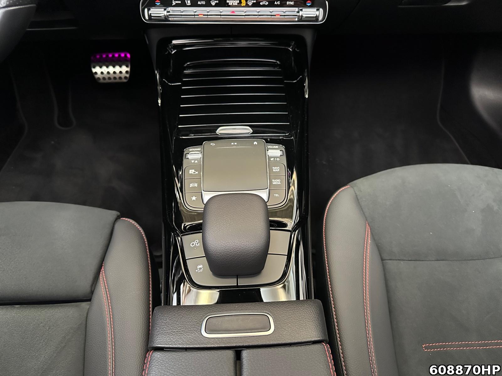 Mercedes-Benz CLA 35 AMG SB 4M Night MULTIBEAM DISTRONIC Pano