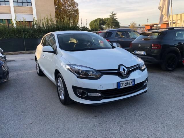 Renault RENAULT Megane Mégane 1.6 Wave