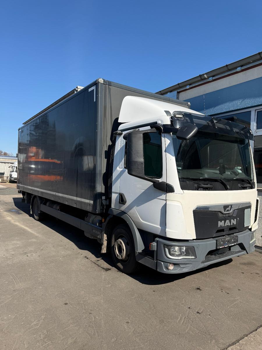MAN TGL 12.220 4x2 BL Koffer LBW