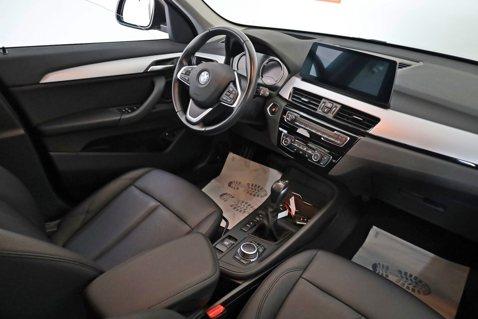 Fahrzeugabbildung BMW X1 xDrive25e Advantage,Leder,Navi,LED,Kamera,HUD