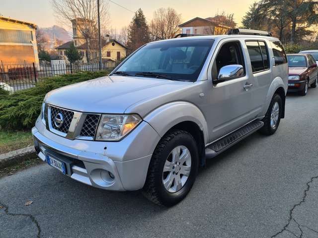 Nissan Pathfinder 2.5 dCi LE