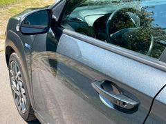 Fahrzeugabbildung Hyundai KONA 1.6 GDI Hybrid Premium *HeadUp*ACC*AHK*LED*