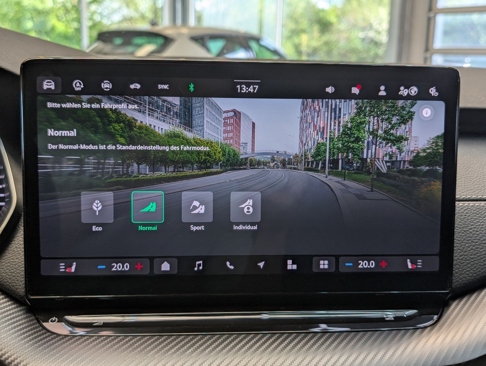 Fahrzeugabbildung SKODA Octavia 1.5 TSI Sportline Pano Matrix AHK 5J-Gar