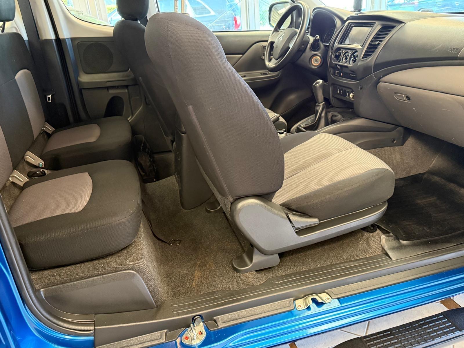 Mitsubishi L200 Basis Club Cab 4WD 1Hand AHK 3,5t LKW-Zul
