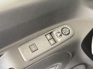 Opel Combo Cargo E 1.5D KLIMA WINTERPAK SITZH APP PDC
