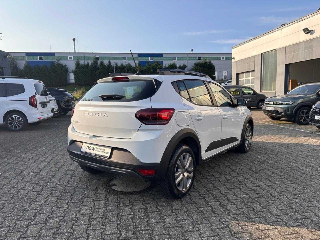 Fahrzeugabbildung Dacia Sandero Stepway Expression TCe 90 Automatik