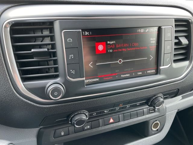 Fahrzeugabbildung Citroën Jumpy 2.0 BlueHDi 145, Club M-L2H1 AHK, 3-Sitzer