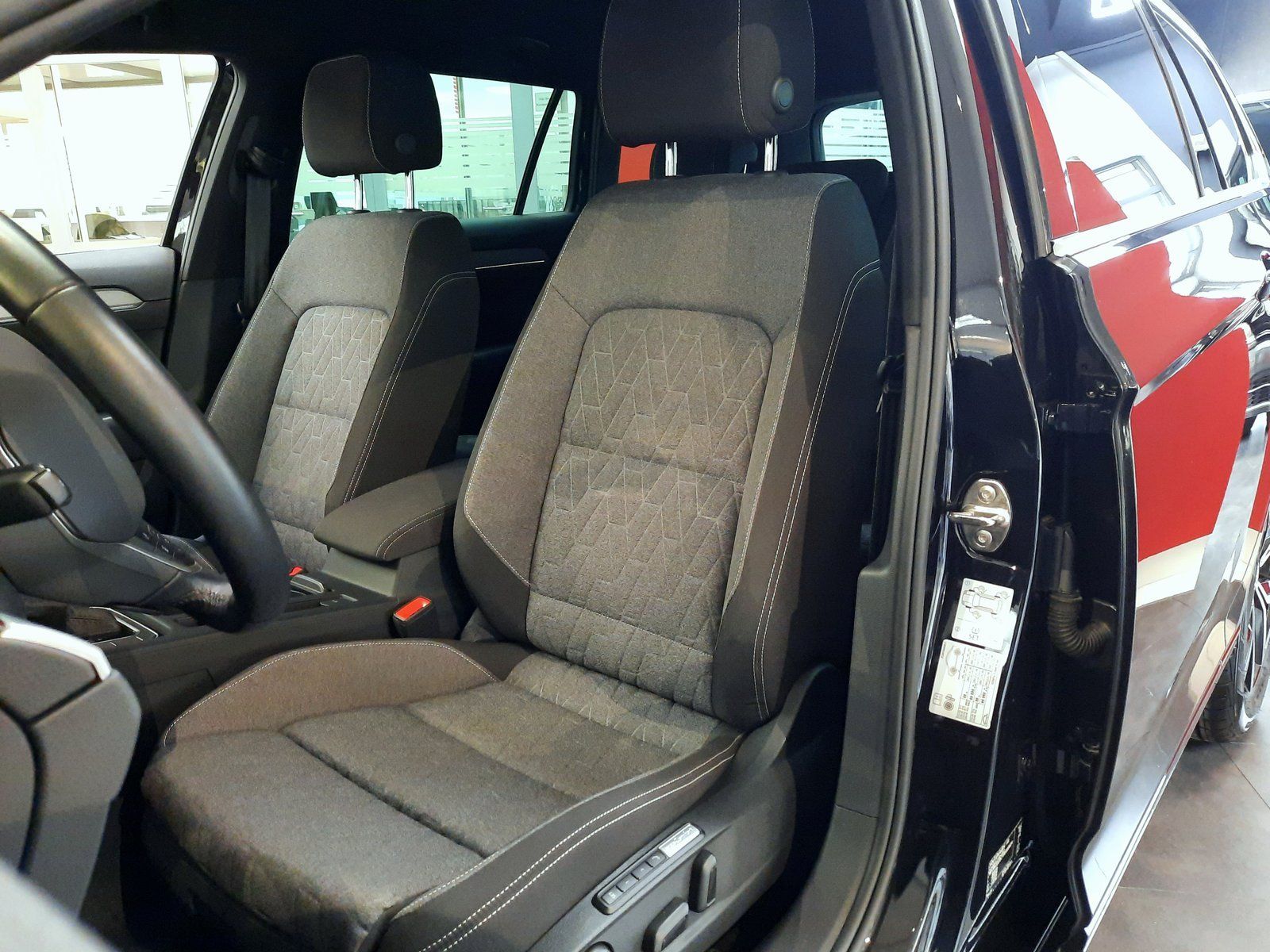 Fahrzeugabbildung Volkswagen Passat Variant Business TDI DSG *Navi*Cam*LED*