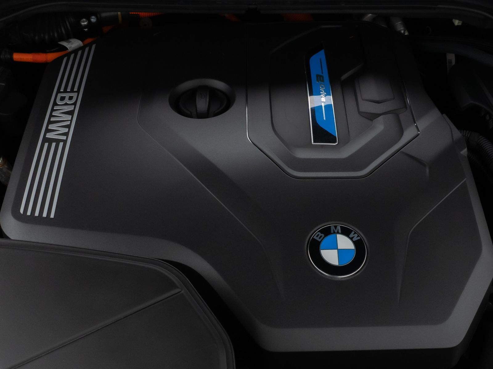 Fahrzeugabbildung BMW X3 xD30e Panorama Kamera HUD H/K Komfort Sport