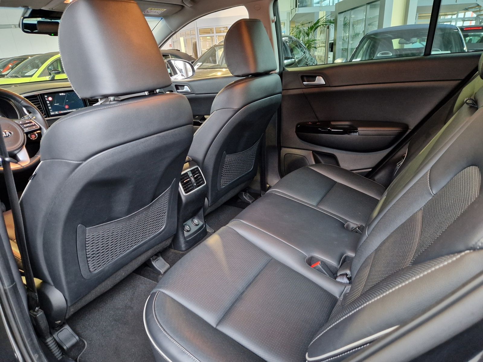 Fahrzeugabbildung Kia Sportage Black Edition 4WD PREMIUM LED NAVI ALU