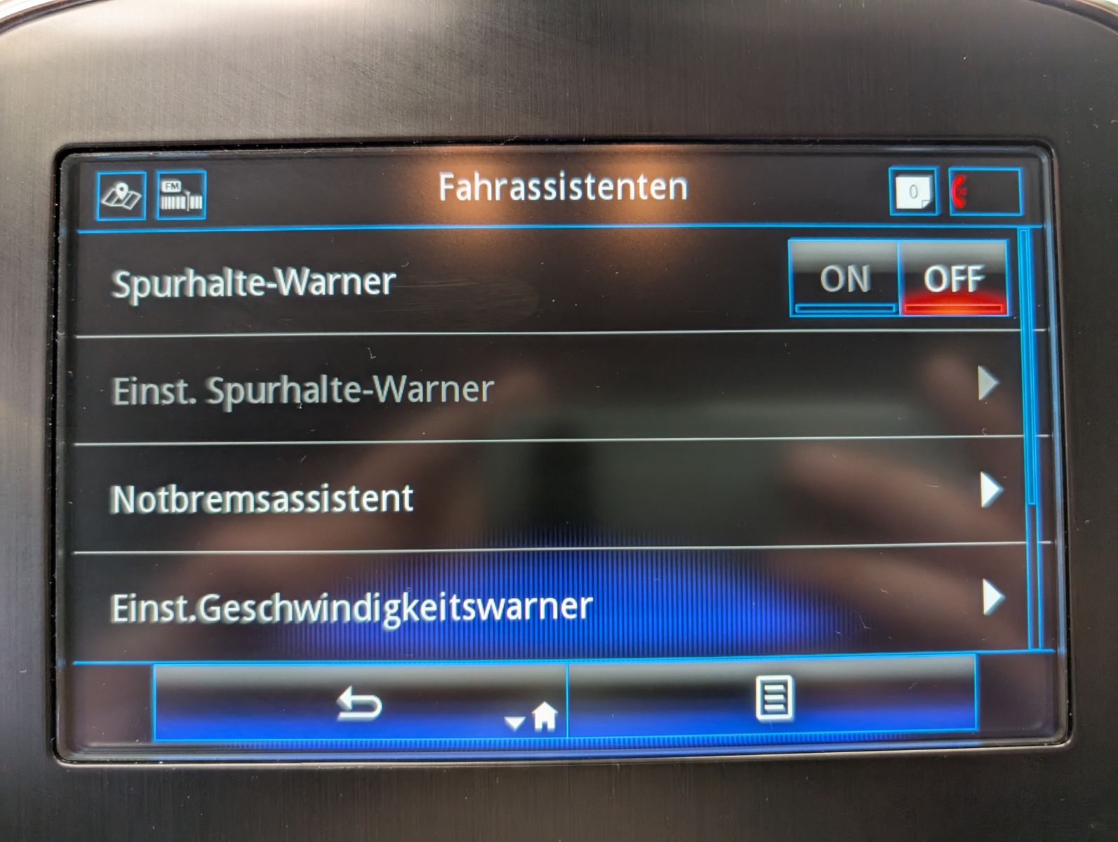 Fahrzeugabbildung Renault Grand Scenic 1.7 BLUE dCiFamily-Paket PDC v/h