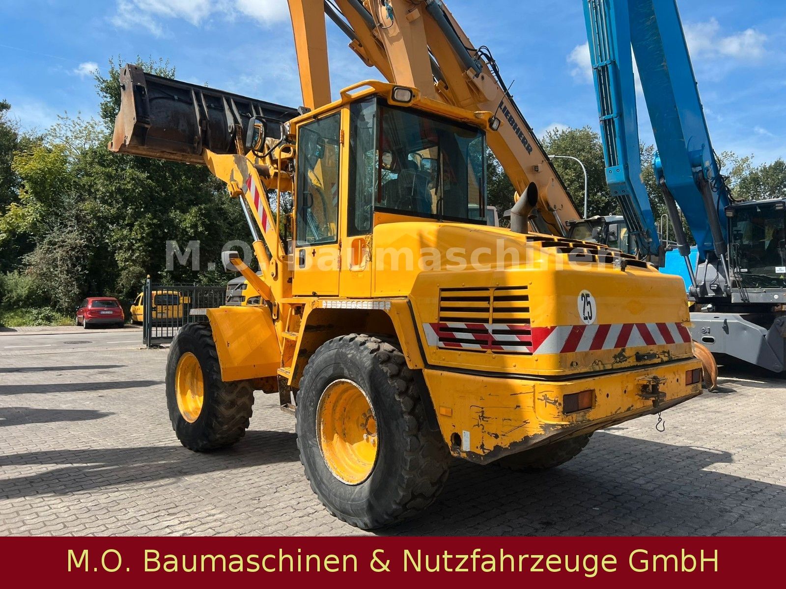 Fahrzeugabbildung CAT 914 G