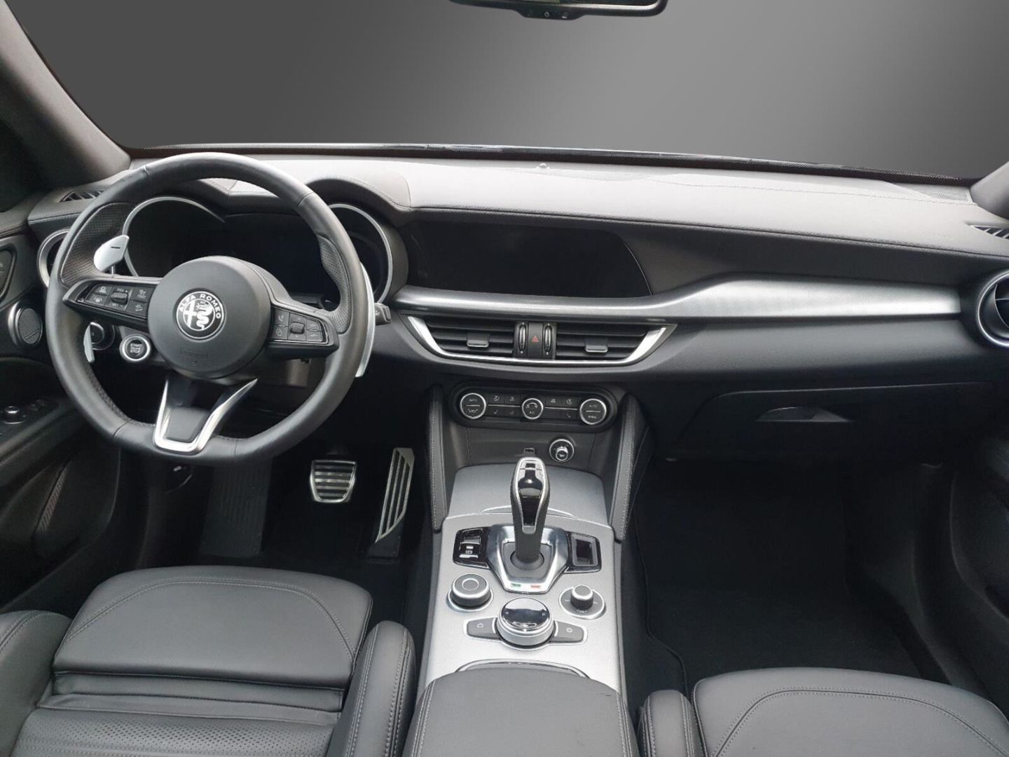 Fahrzeugabbildung Alfa Romeo Stelvio Veloce Q4 2.0 Turbo - Panoramadach -