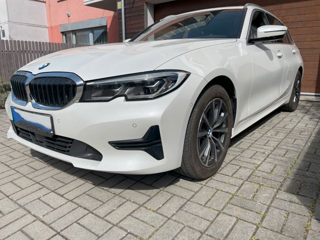 BMW 320dA Touring, Laser, HUD, Pano, Garantie bis 26