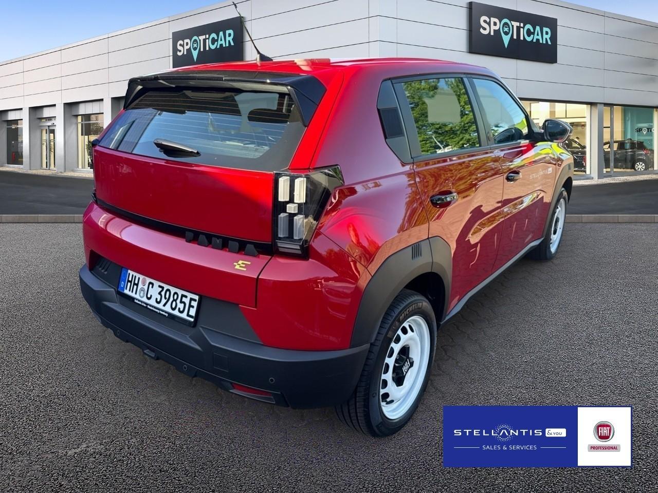 Fiat Grande Panda Red 44kWh