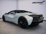 McLaren Artura / Ice Silver / Carbon Fibre Interior - McLaren Artura aus 2023