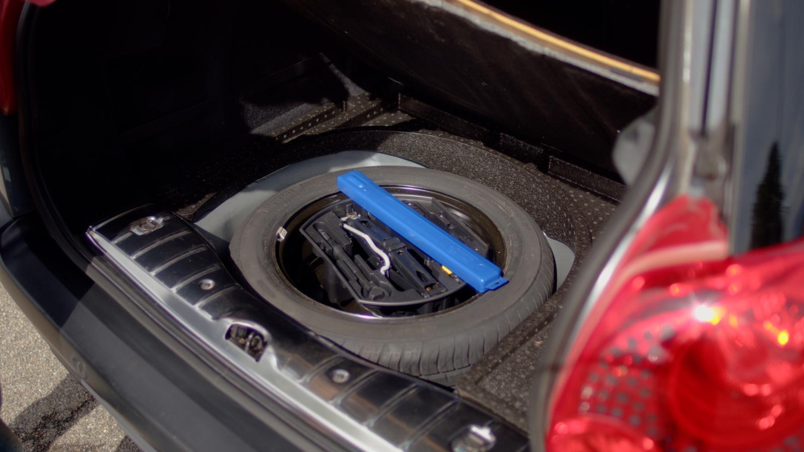 Peugeot 207 2011 — photo 15