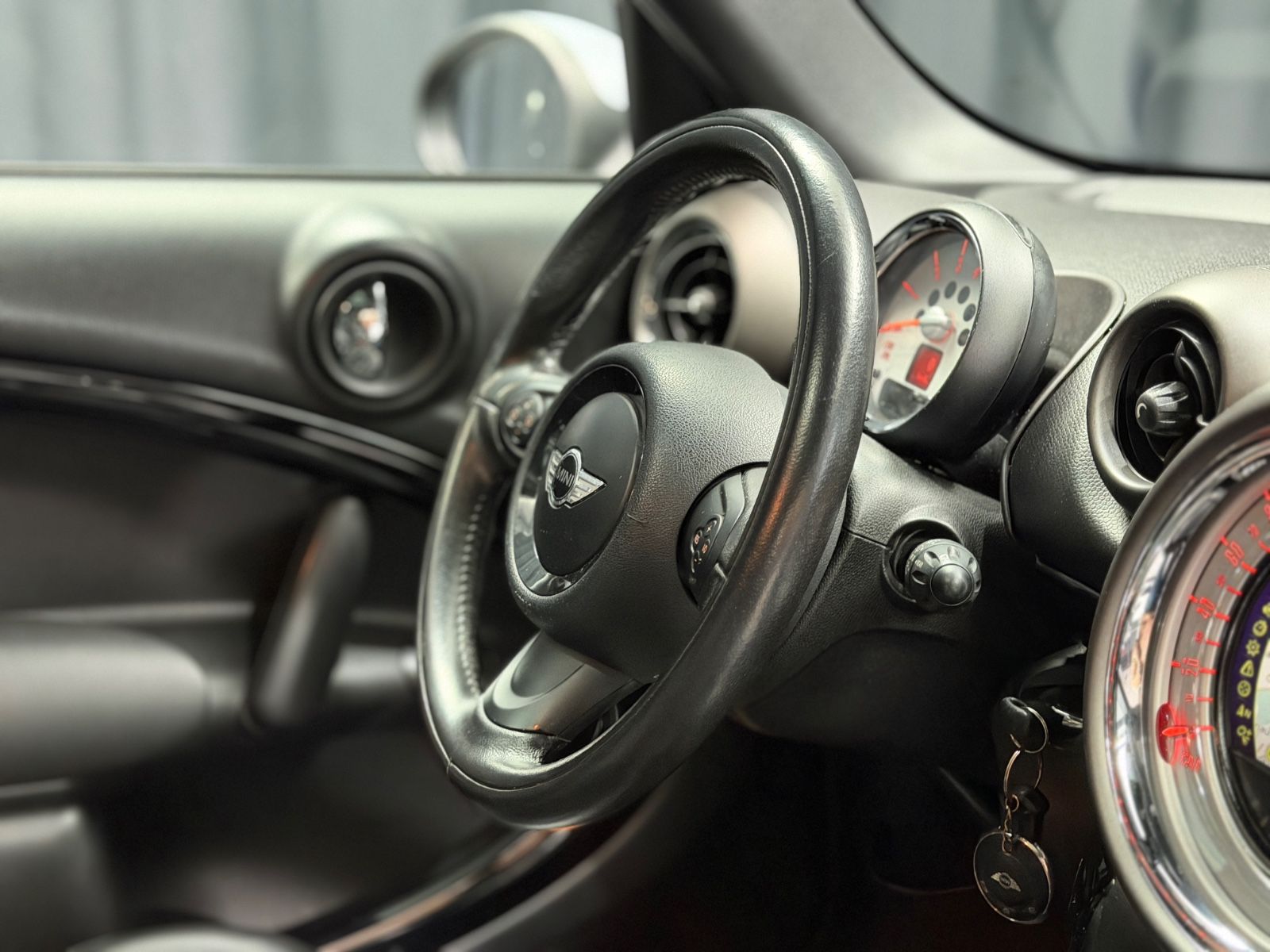 Fahrzeugabbildung MINI COOPER D Countryman Cooper D All4|PANO|NAVI|