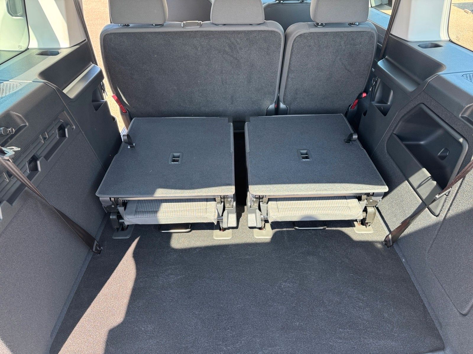 Fahrzeugabbildung Volkswagen Caddy Maxi 1.5 TSI