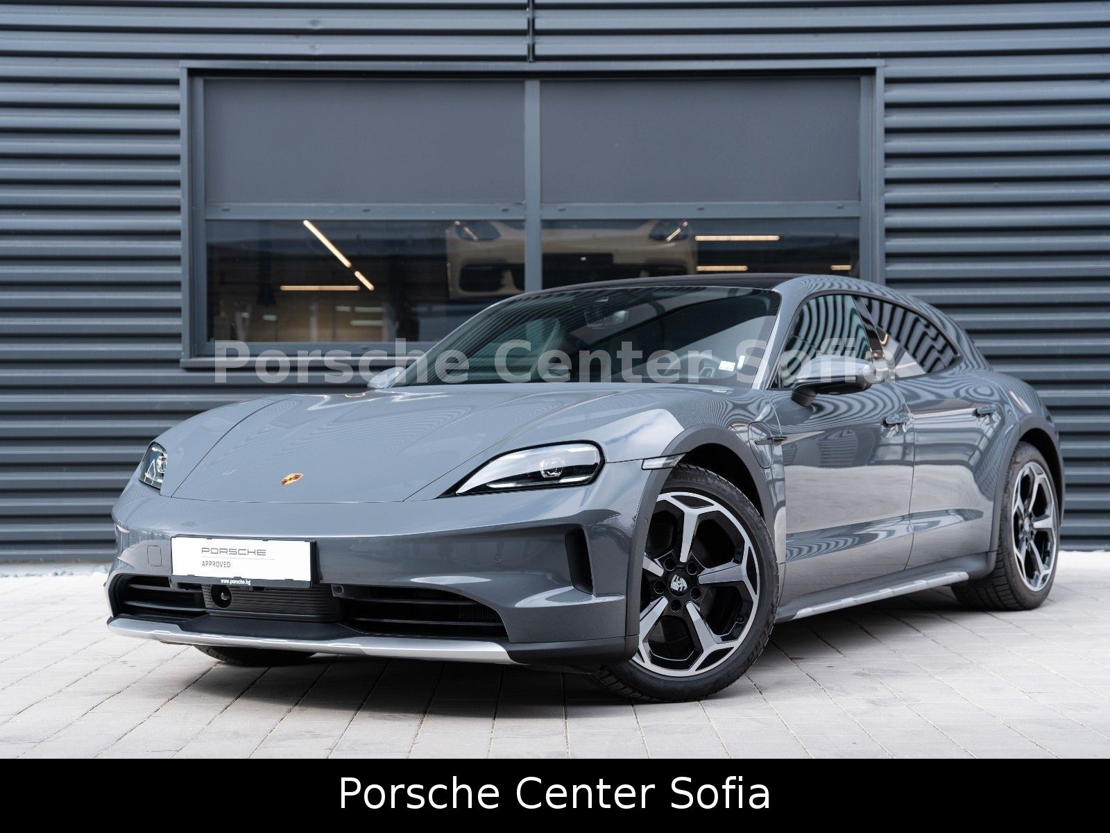 PORSCHE Taycan Cross Turismo 4