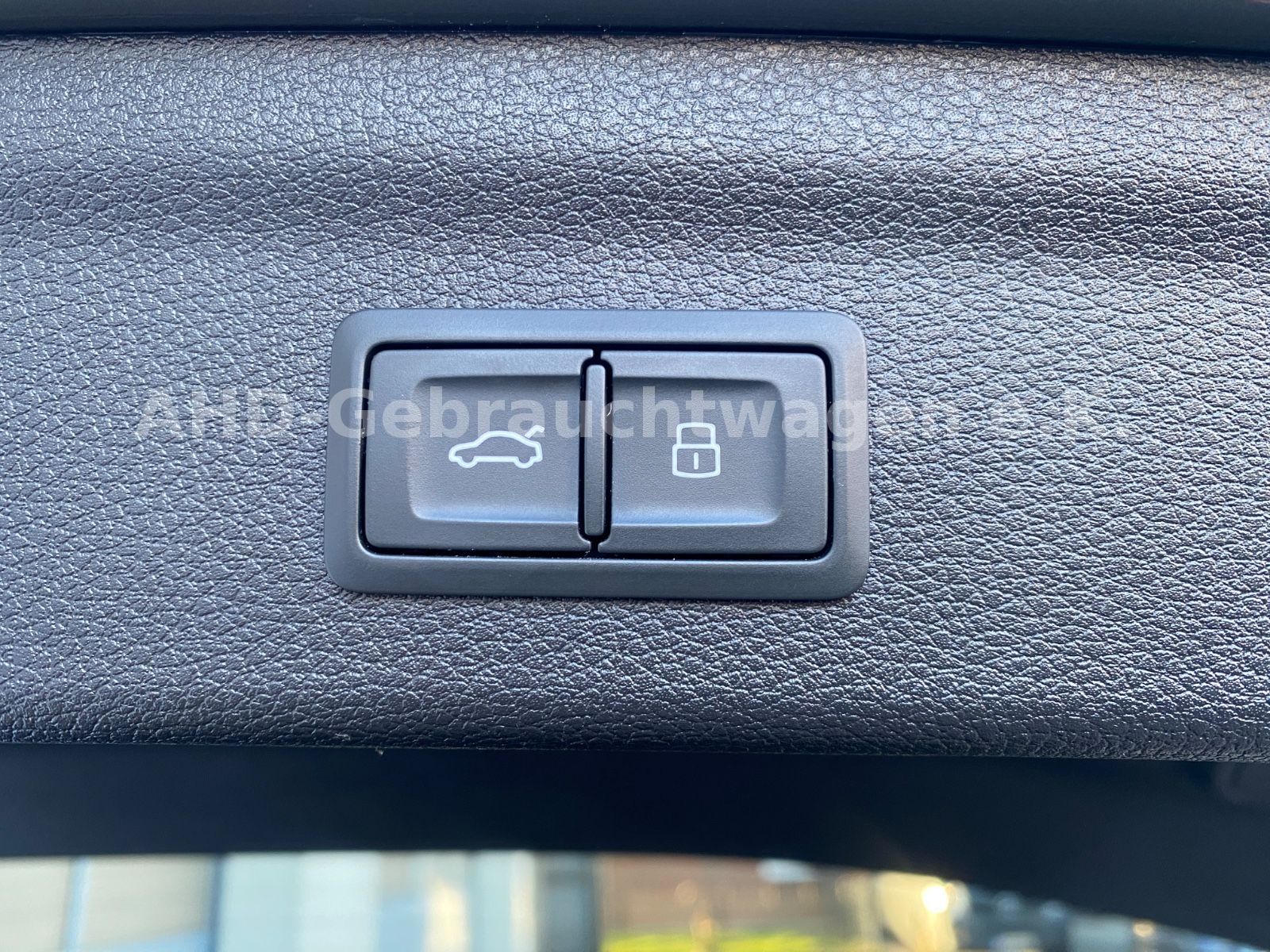 Fahrzeugabbildung Audi Q3 35 TDI Quattro S-line