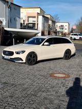 Mercedes-Benz E 200 d T Autom. 9G-Tronic - NETTO 23.500€