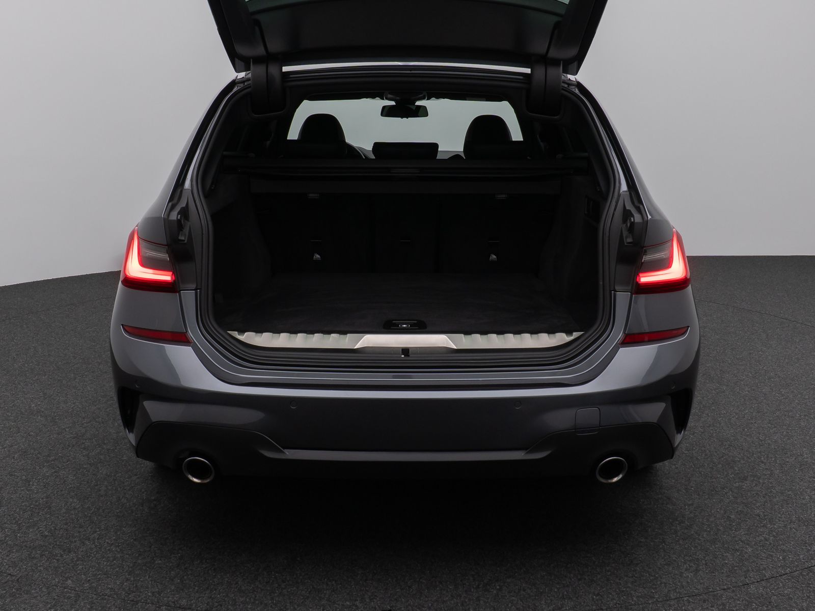 Fahrzeugabbildung BMW 330e M Sport Laser 360°HUD DAB Stop&Go Komfort