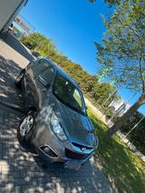 Hyundai ix35 2.0 nichtmal 53.000  km sehr ... - gebrauchte Hyundai TUCSON aus dem Jahr 2012