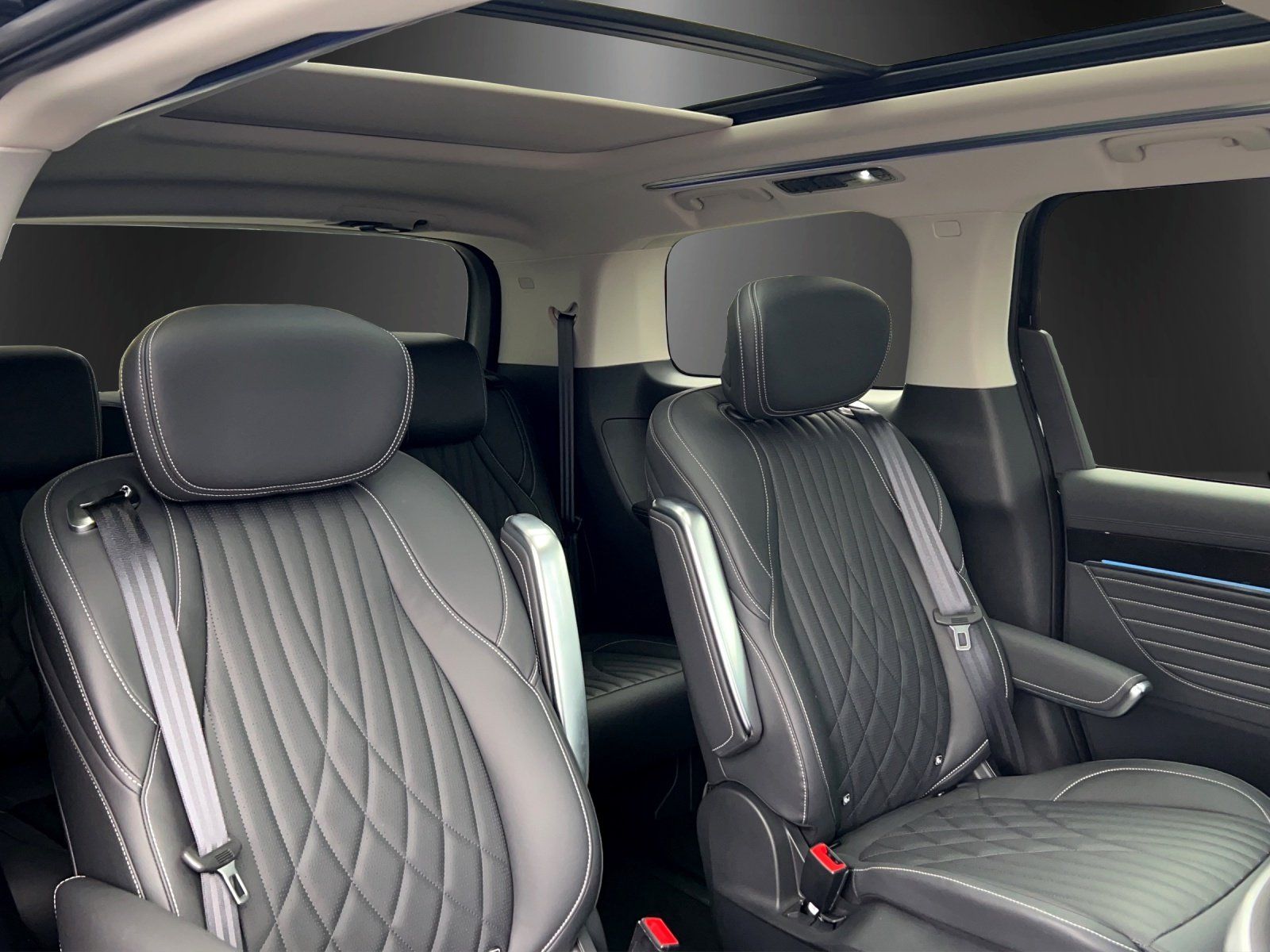 Fahrzeugabbildung Maxus MIFA9 90kwh Luxury
