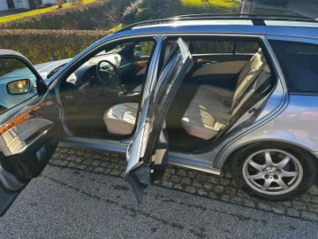 Mercedes E 280 - 10