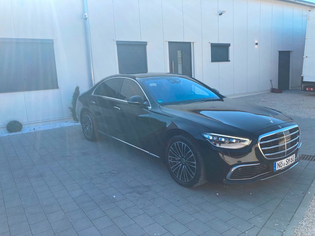 Image of Mercedes-Benz S 400